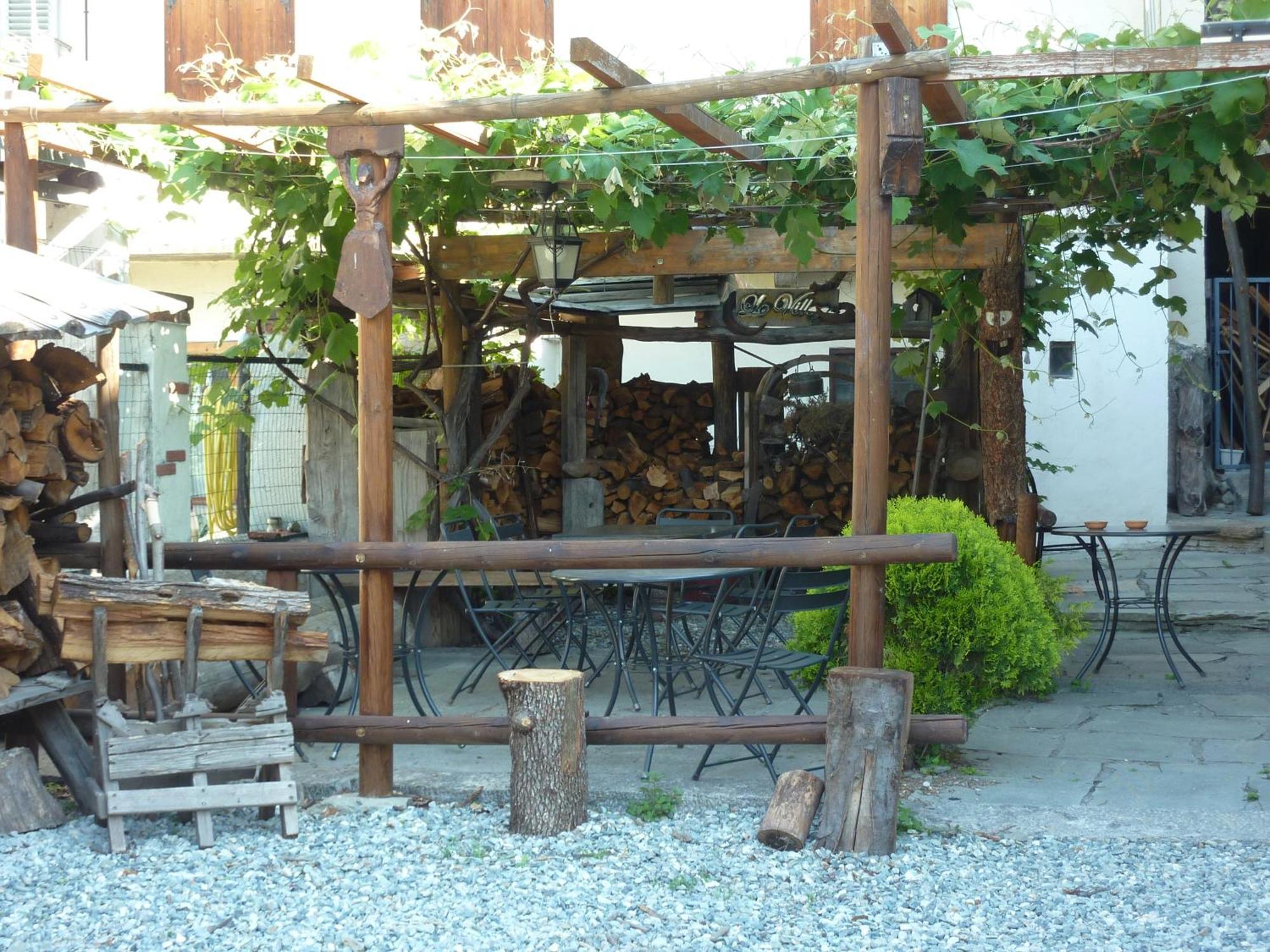 B&B Le Village Montjovet Exterior foto
