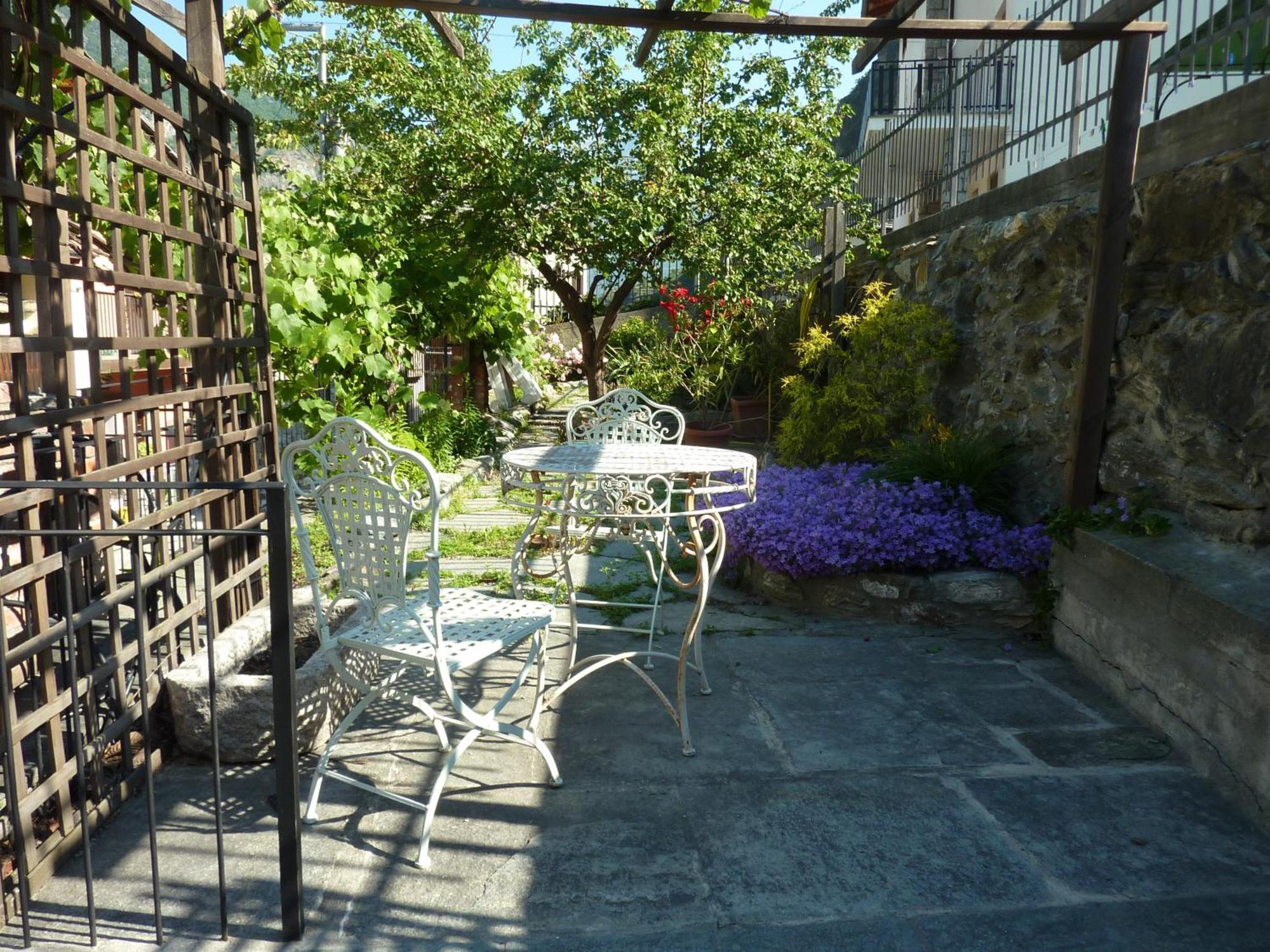 B&B Le Village Montjovet Exterior foto